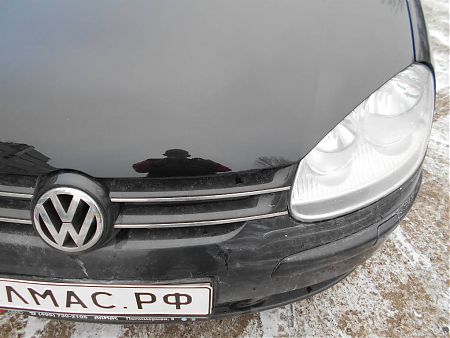 Капот Volkswagen Golf после покраски